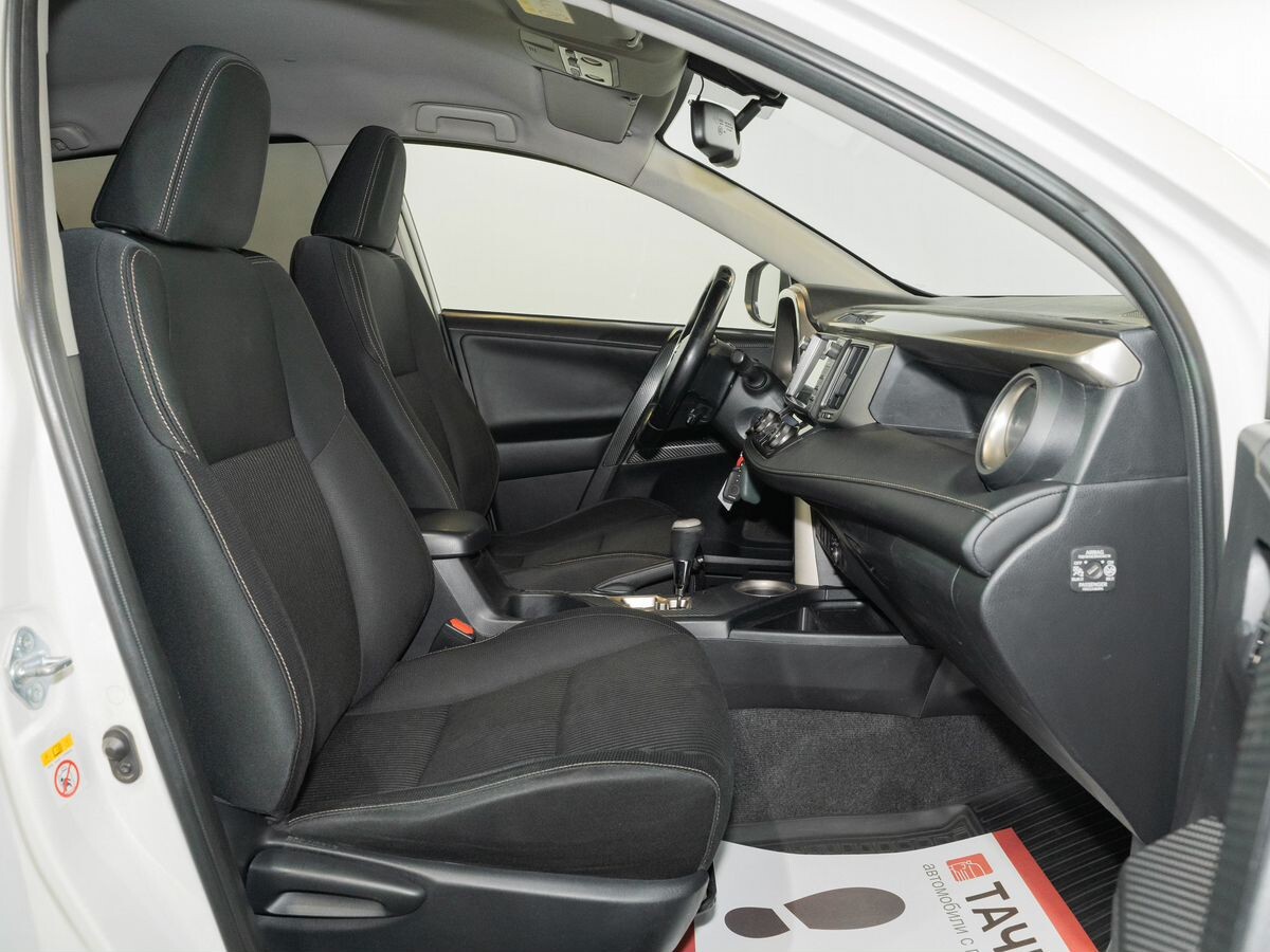 Toyota RAV4 2013 - фото автомобиля