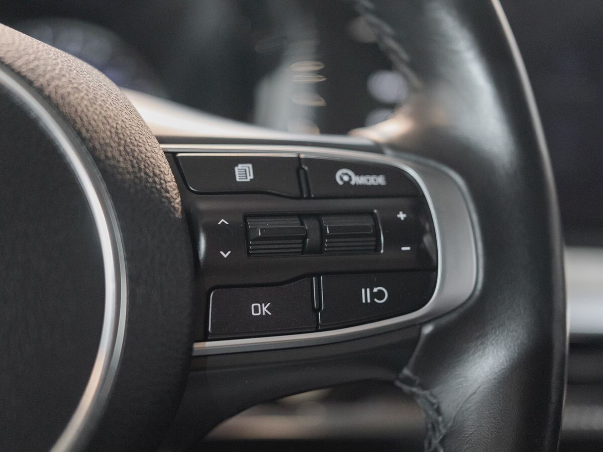 Kia K5 2021 - фото автомобиля