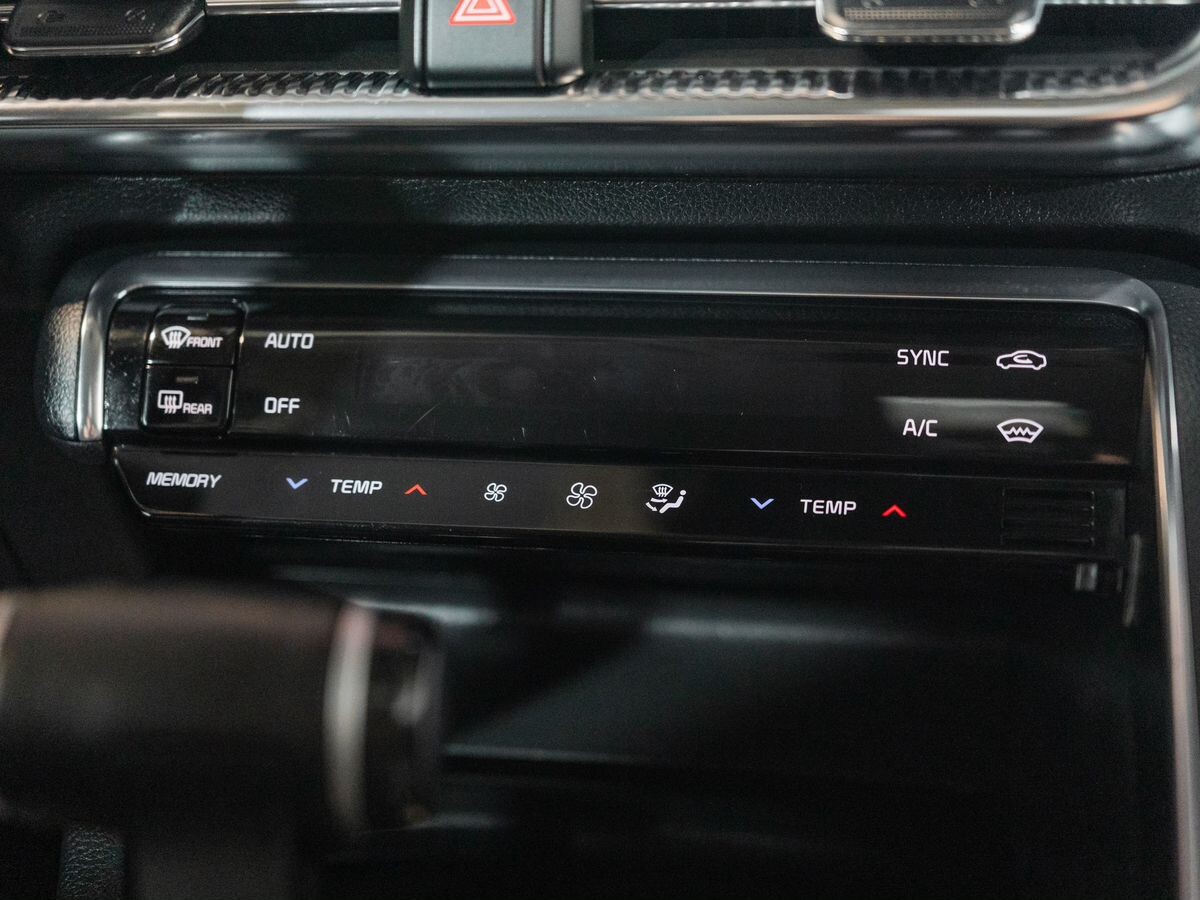 Kia K5 2021 - фото автомобиля