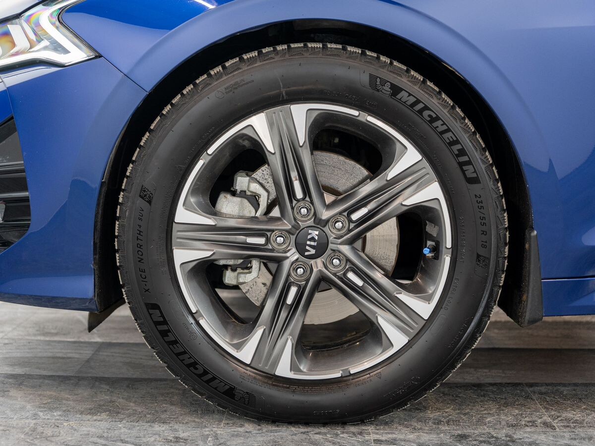 Kia K5 2021 - фото автомобиля