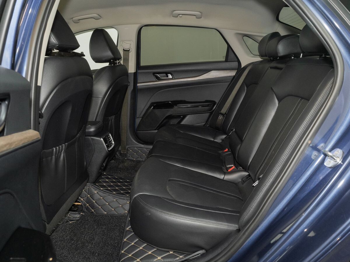 Kia K5 2021 - фото автомобиля