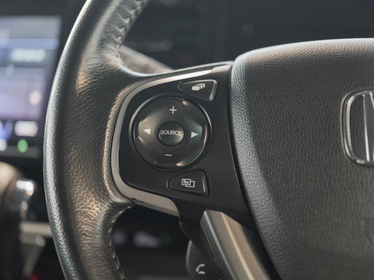 Honda Stepwgn 2019 - фото автомобиля