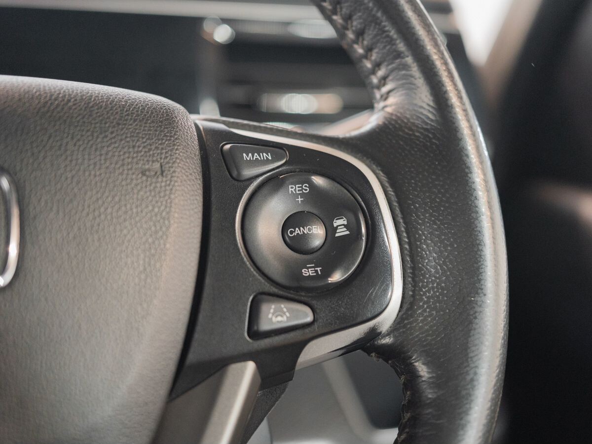 Honda Stepwgn 2019 - фото автомобиля