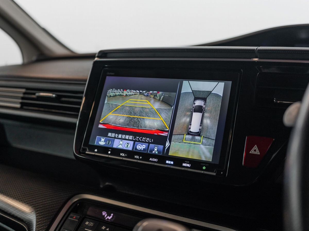 Honda Stepwgn 2019 - фото автомобиля