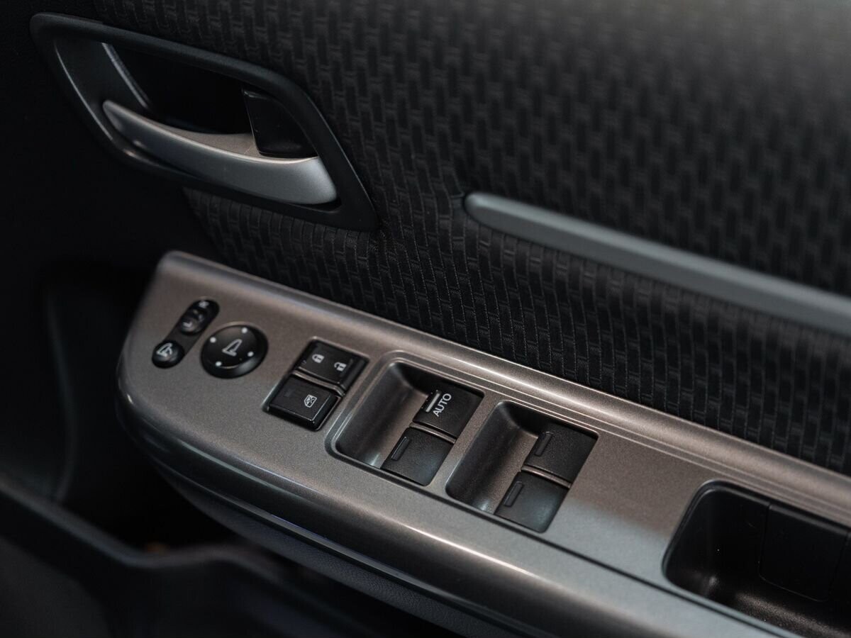 Honda Stepwgn 2019 - фото автомобиля