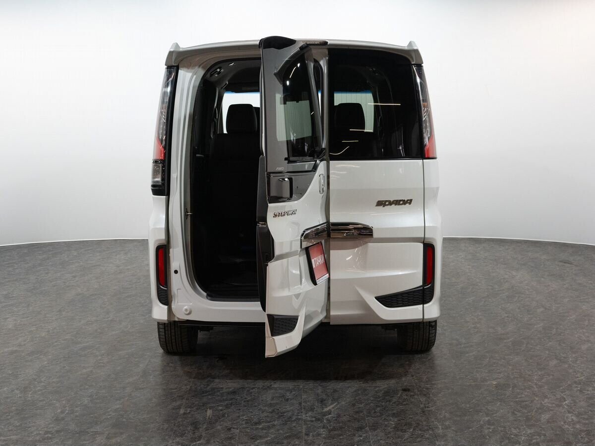 Honda Stepwgn 2019 - фото автомобиля