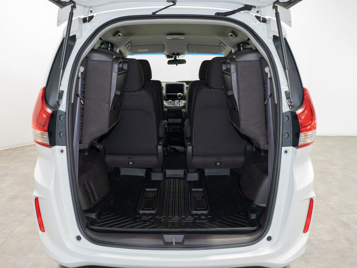 Honda Freed 2018 - фото автомобиля