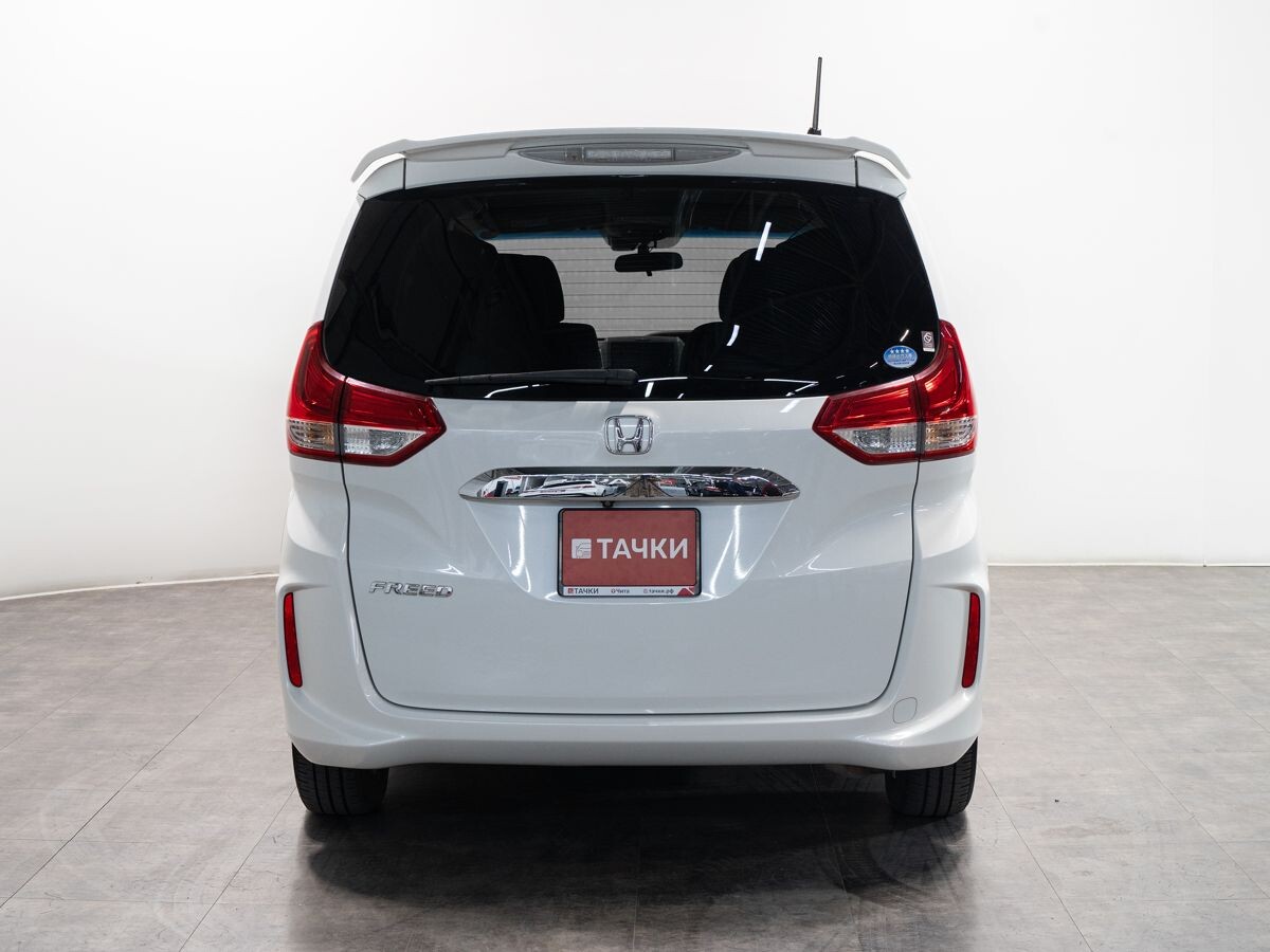 Honda Freed 2018 - фото автомобиля