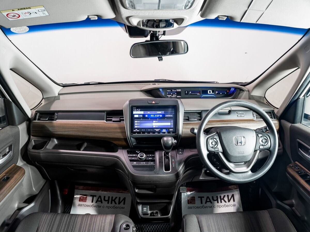 Honda Freed 2018 - фото автомобиля