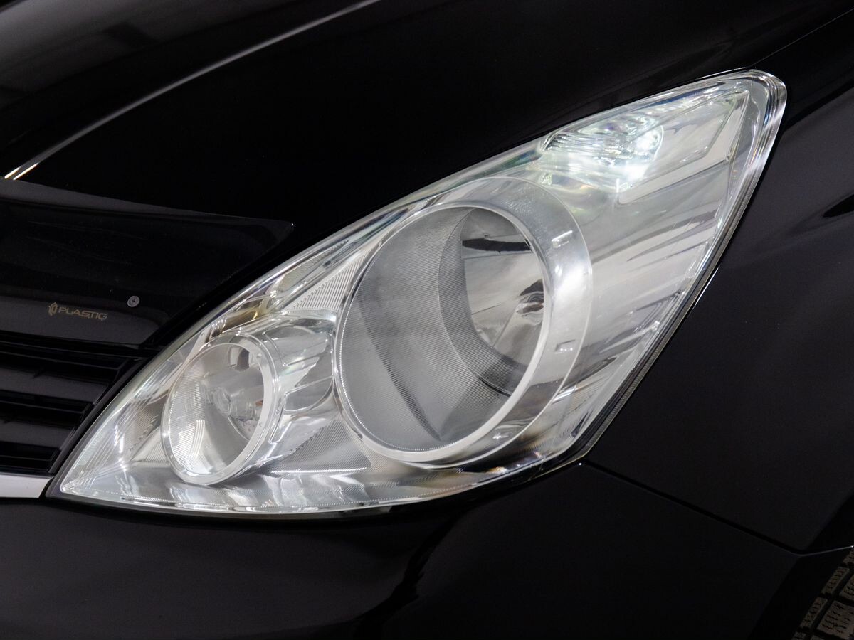 Nissan Note 2011 - фото автомобиля