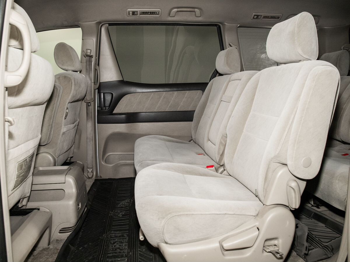 Toyota Alphard 2007 - фото автомобиля