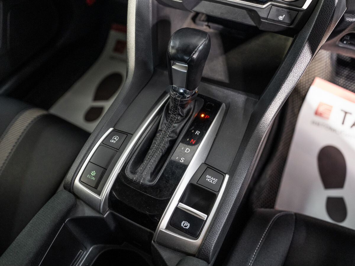 Honda Civic 2018 - фото автомобиля