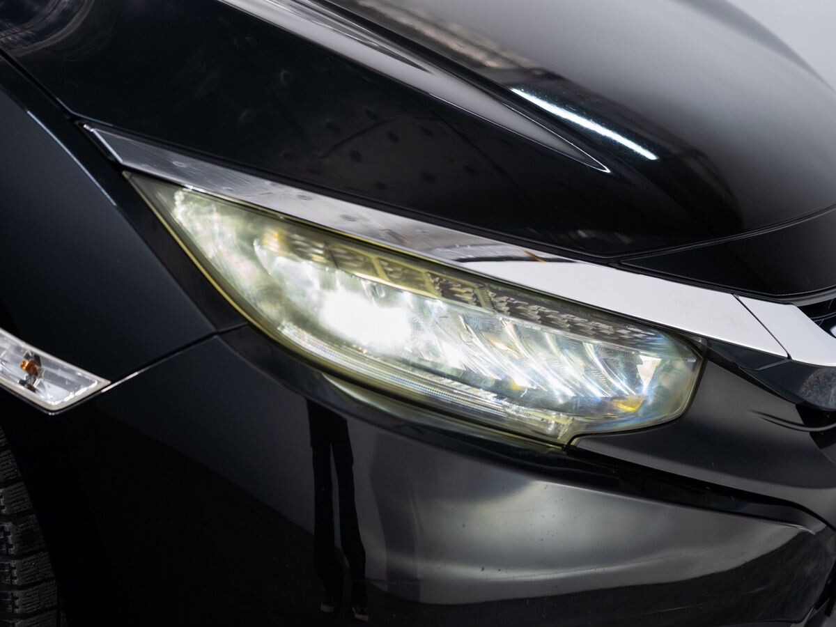 Honda Civic 2018 - фото автомобиля