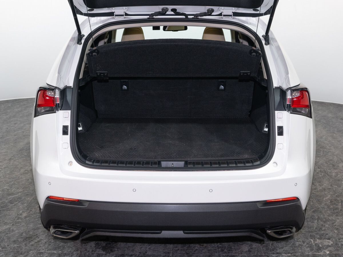 Lexus NX200t 2015 - фото автомобиля