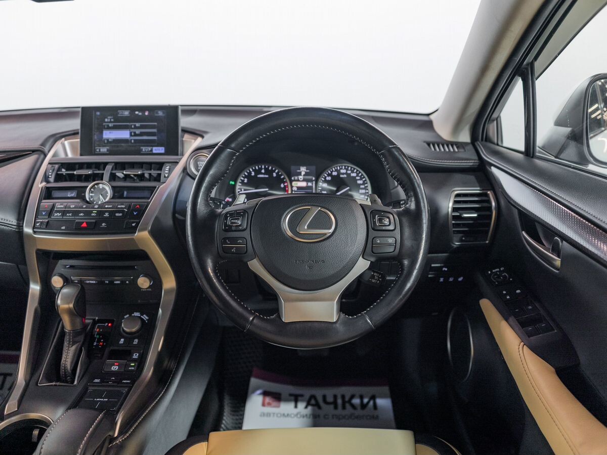 Lexus NX200t 2015 - фото автомобиля