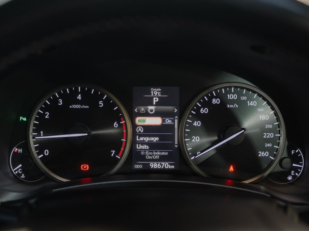 Lexus NX200t 2015 - фото автомобиля