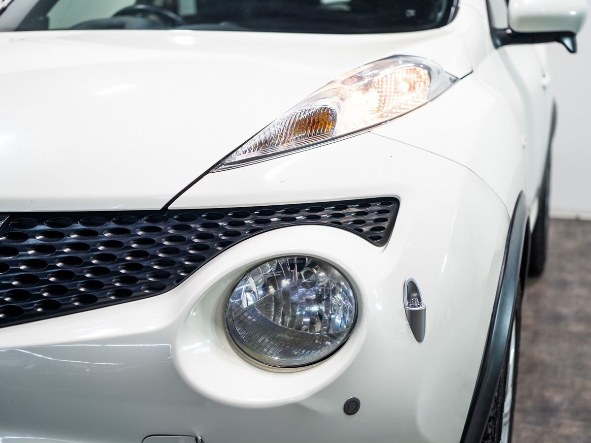 Nissan Juke 2011 - фото автомобиля