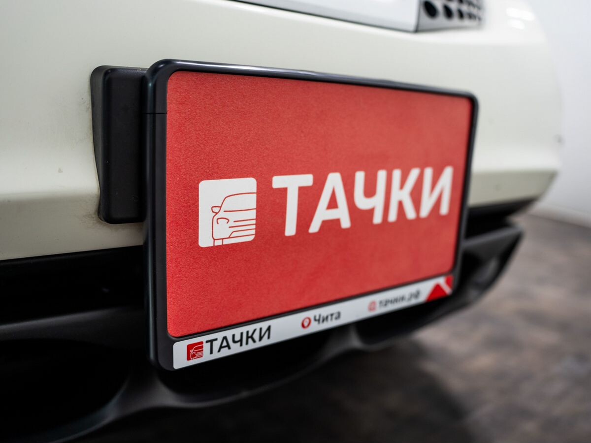 Nissan Juke 2011 - фото автомобиля