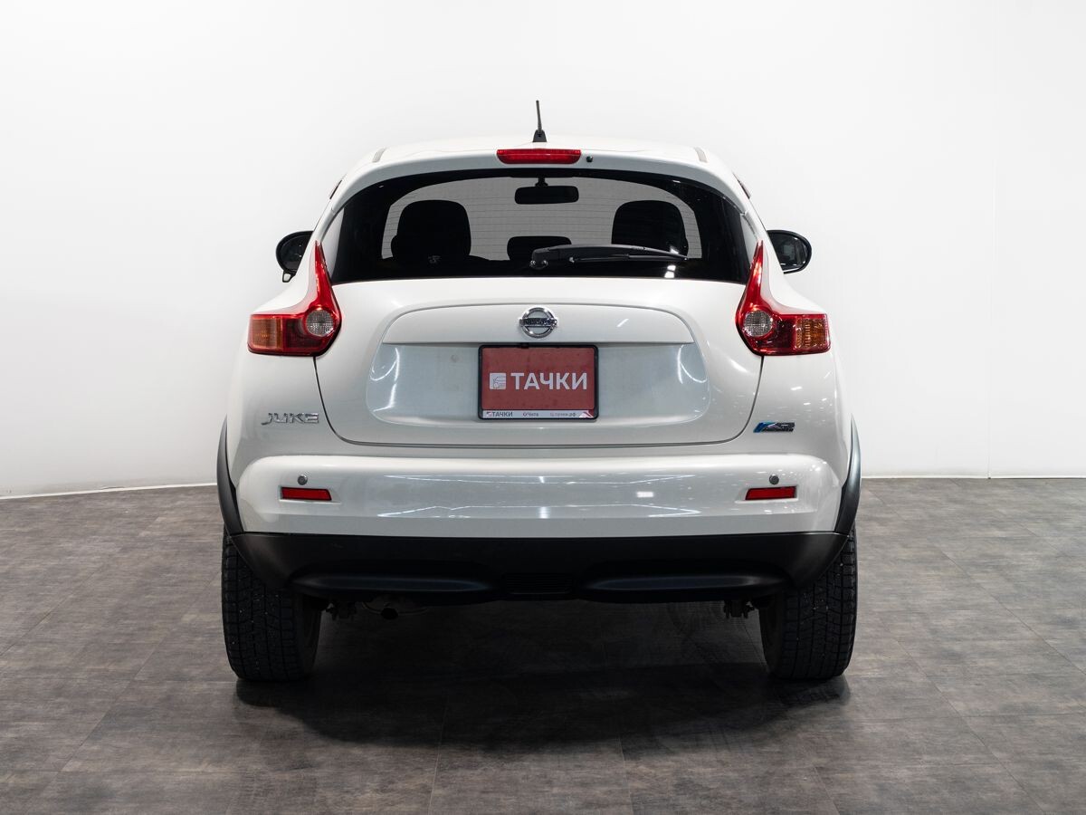 Nissan Juke 2011 - фото автомобиля