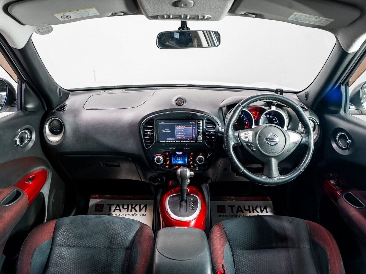 Nissan Juke 2011 - фото автомобиля