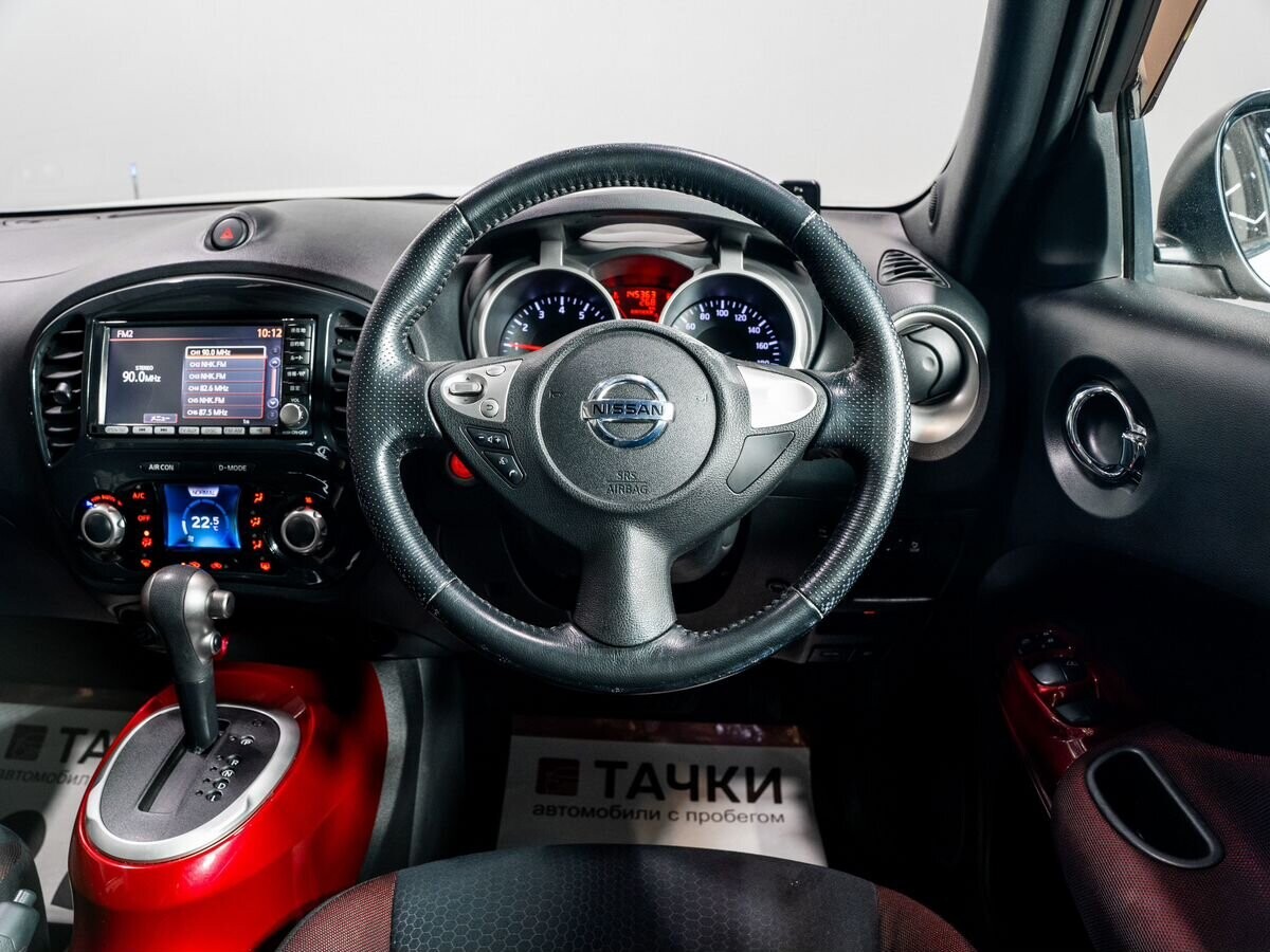 Nissan Juke 2011 - фото автомобиля