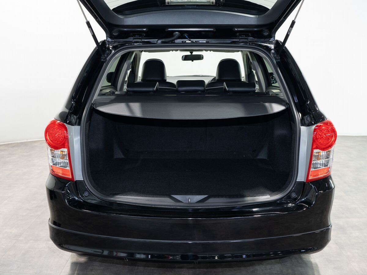 Toyota Corolla Fielder 2011 - фото автомобиля