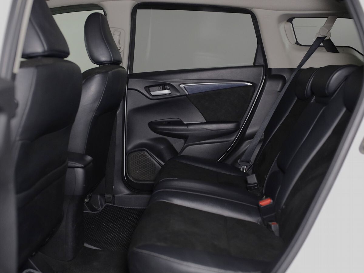 Honda Shuttle 2015 - фото автомобиля