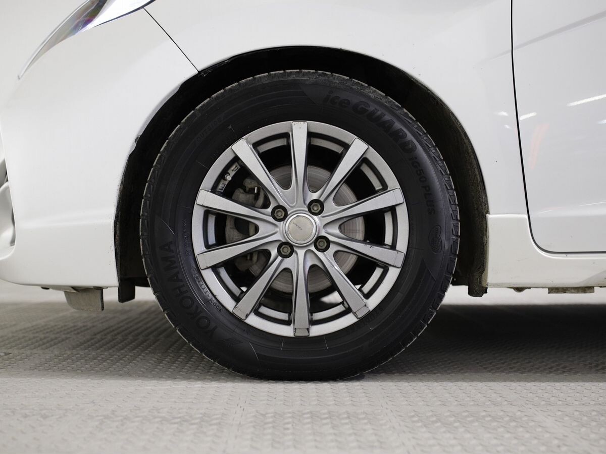 Honda Shuttle 2015 - фото автомобиля