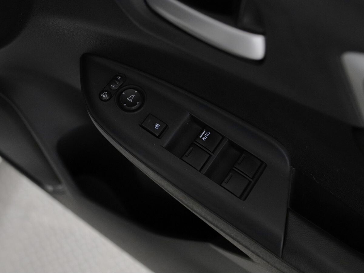 Honda Shuttle 2015 - фото автомобиля