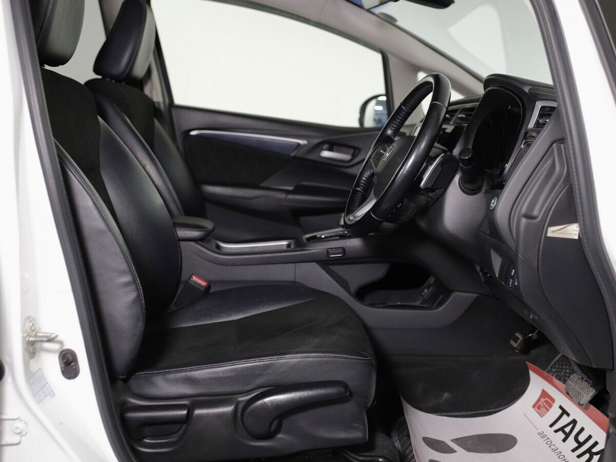 Honda Shuttle 2015 - фото автомобиля