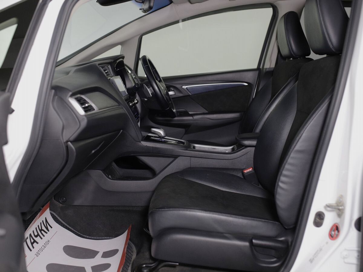 Honda Shuttle 2015 - фото автомобиля