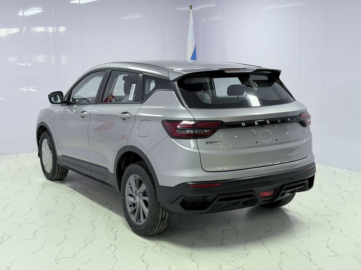 Geely Coolray 2025 - фото автомобиля