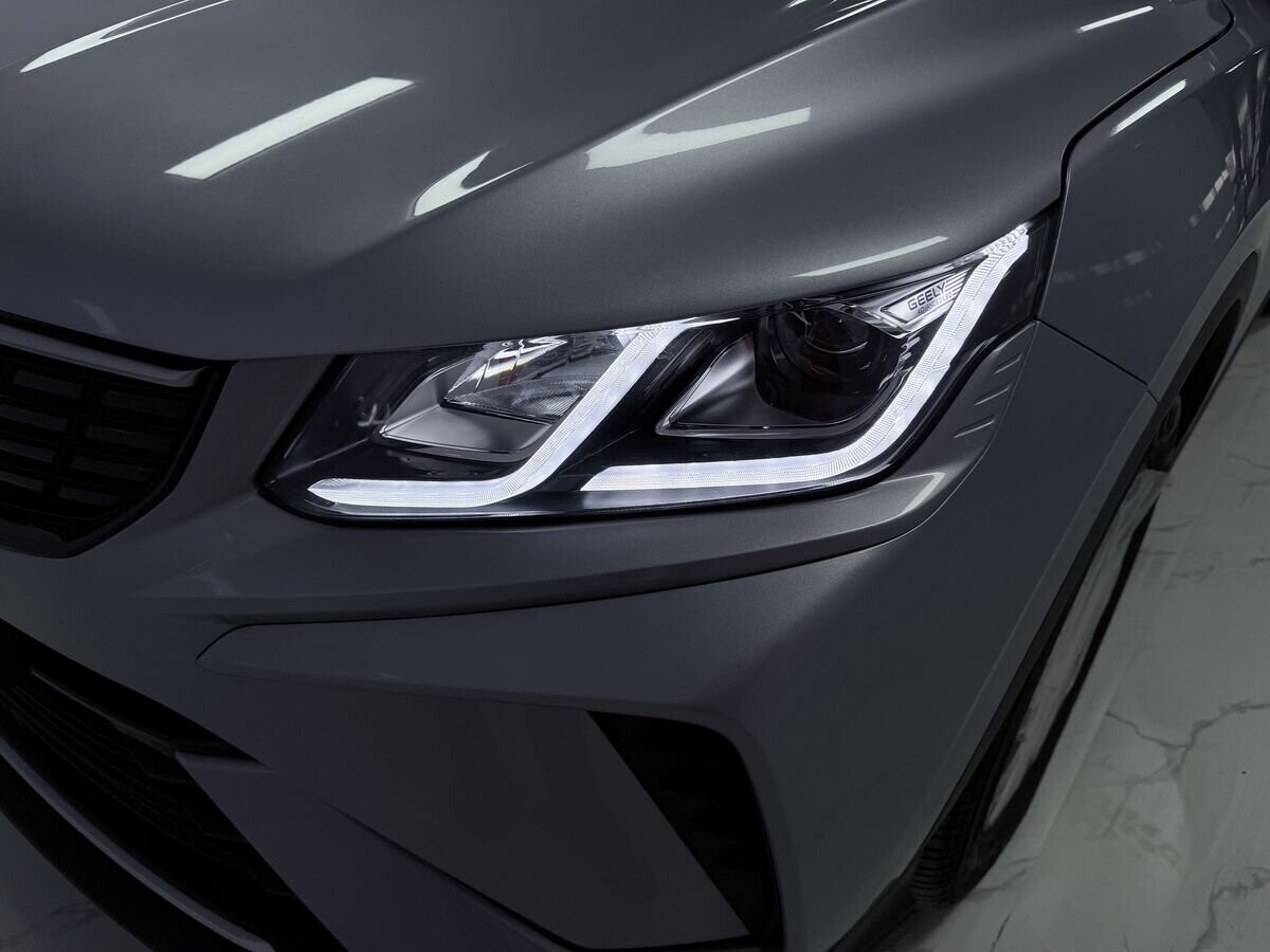 Geely Coolray 2025 - фото автомобиля