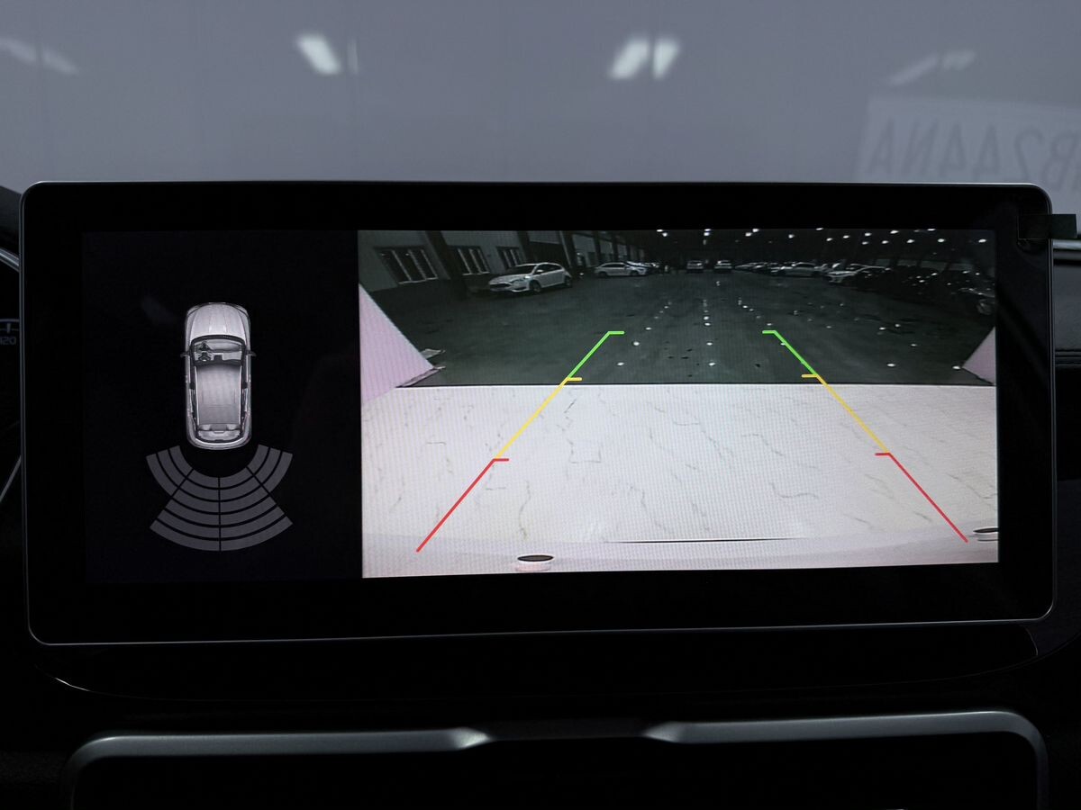 Geely Coolray 2025 - фото автомобиля