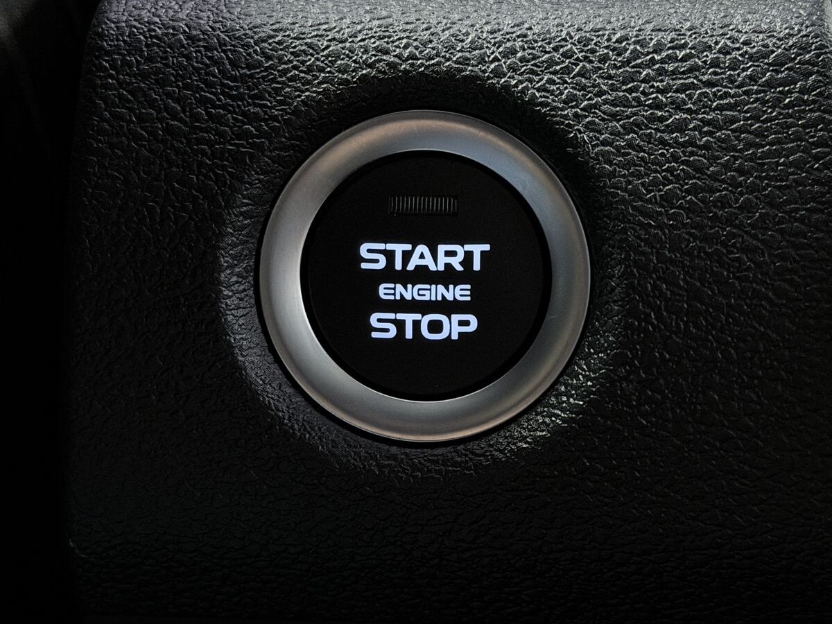 Geely Coolray 2025 - фото автомобиля