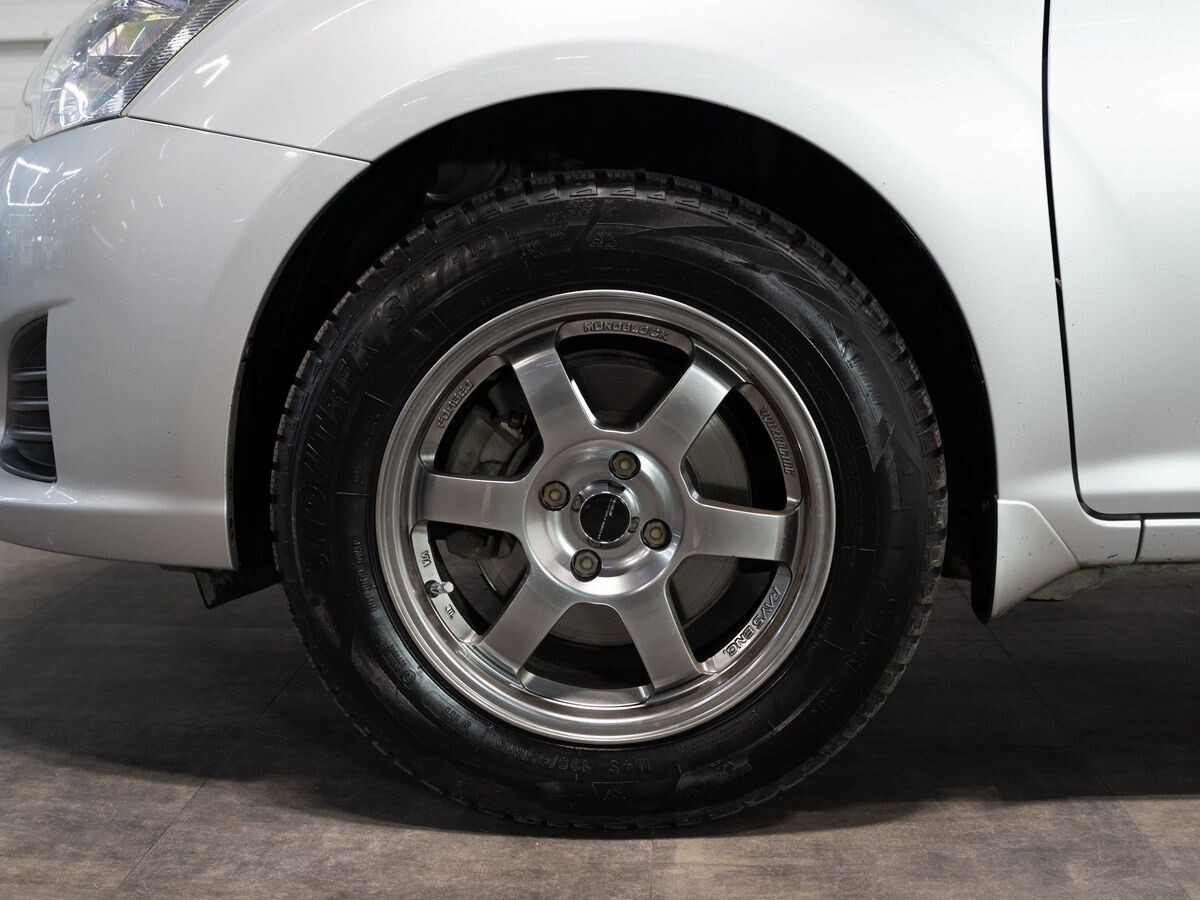 Toyota Corolla Fielder 2014 - фото автомобиля