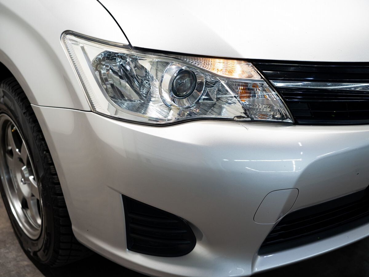 Toyota Corolla Fielder 2014 - фото автомобиля