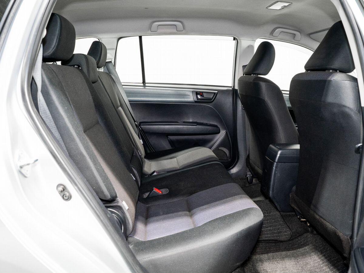 Toyota Corolla Fielder 2014 - фото автомобиля