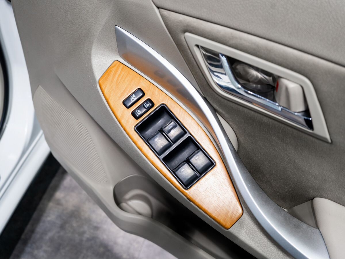 Toyota Allion 2010 - фото автомобиля