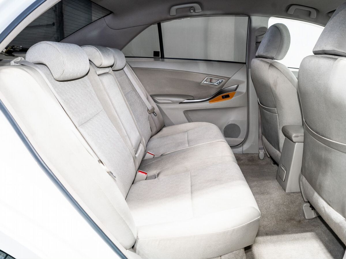 Toyota Allion 2010 - фото автомобиля