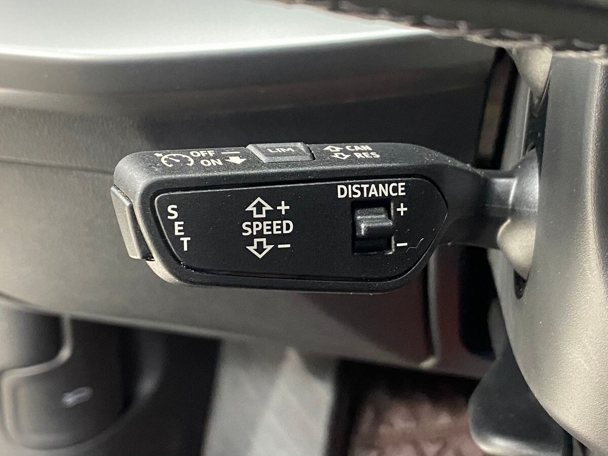 Audi A3 2022 - фото автомобиля