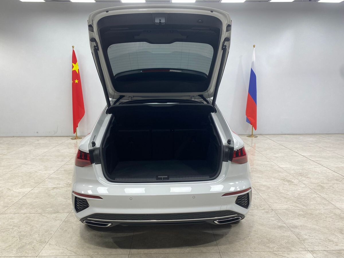 Audi A3 2022 - фото автомобиля