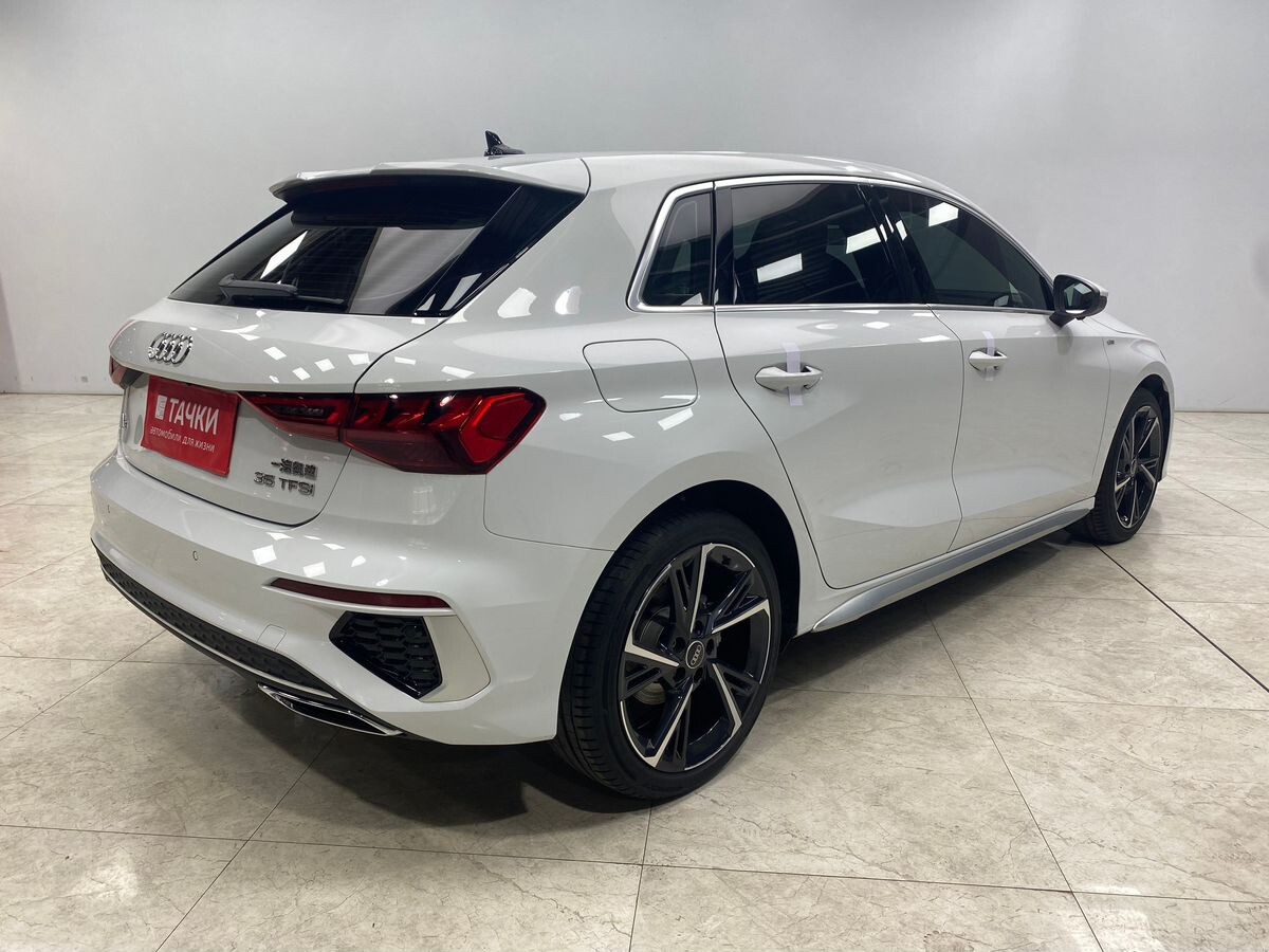 Audi A3 2022 - фото автомобиля