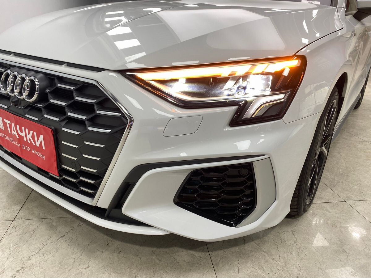 Audi A3 2022 - фото автомобиля