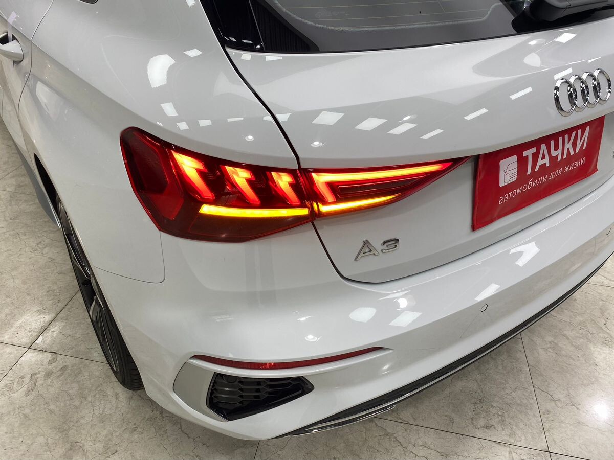 Audi A3 2022 - фото автомобиля
