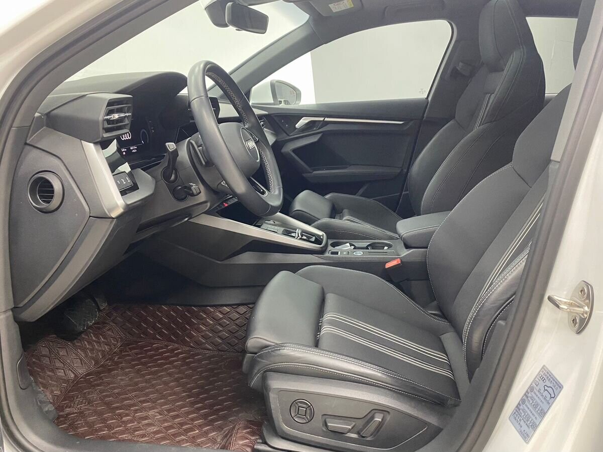 Audi A3 2022 - фото автомобиля