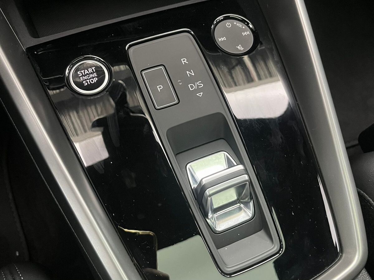 Audi A3 2023 - фото автомобиля