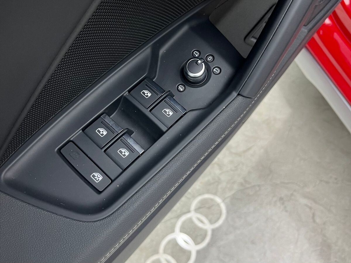 Audi A3 2023 - фото автомобиля