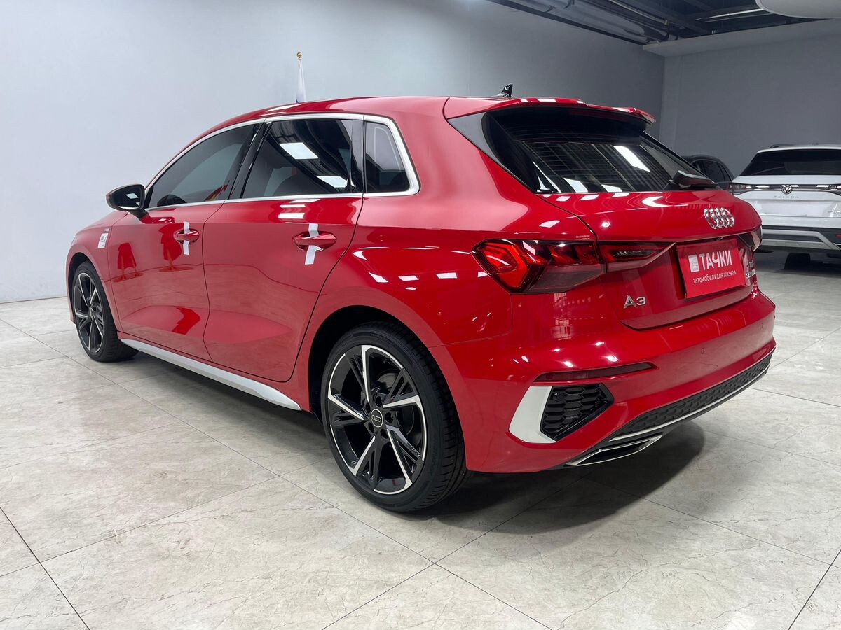 Audi A3 2023 - фото автомобиля