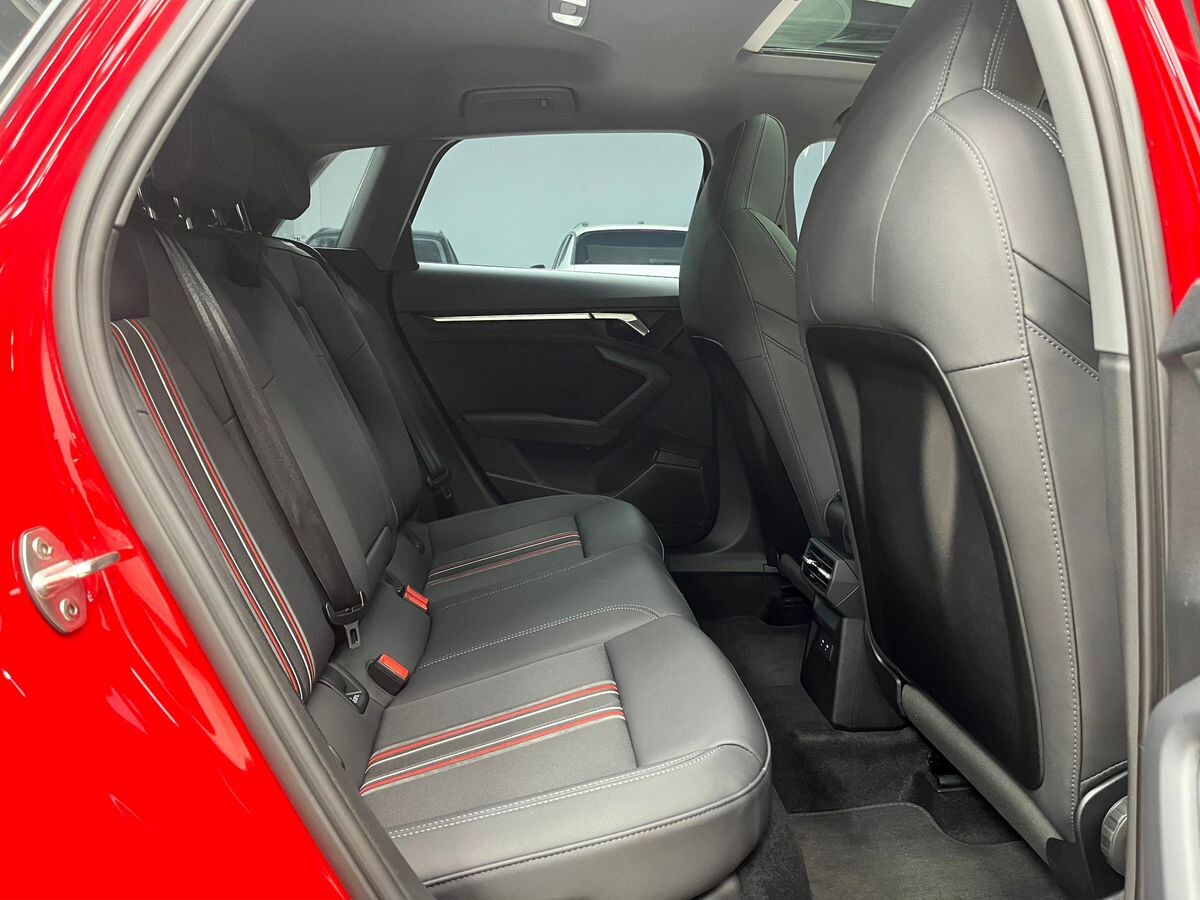 Audi A3 2023 - фото автомобиля